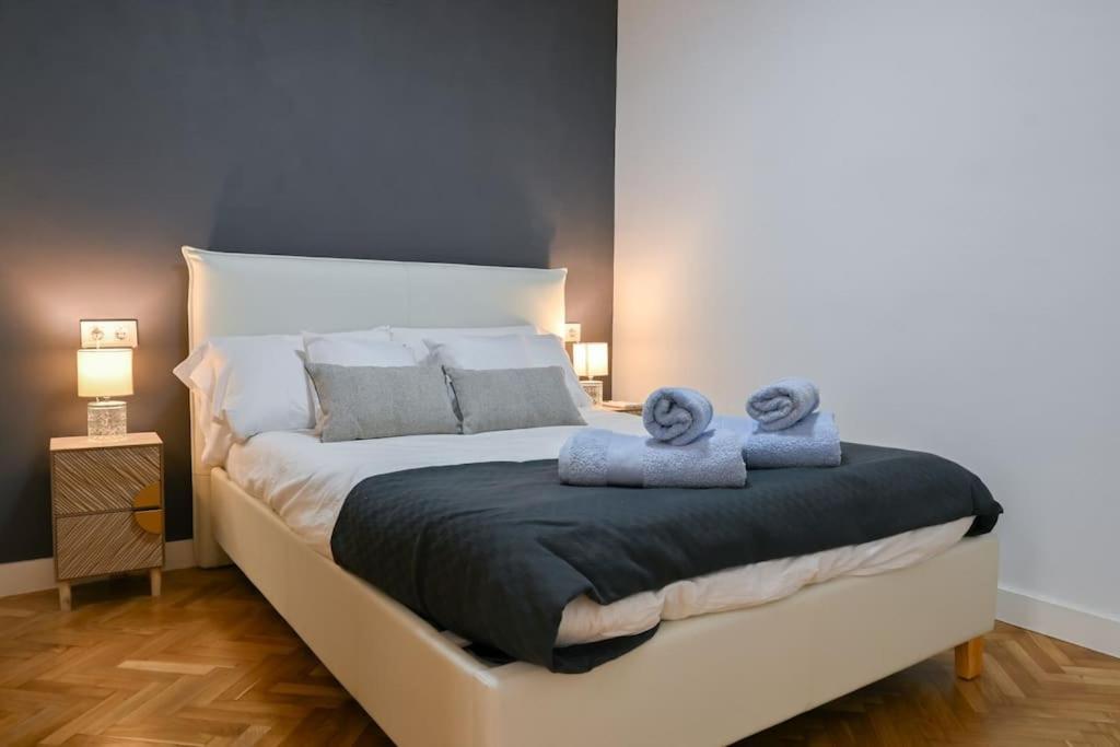For You Rentals Apartamento Temporal Centrico De Dos Dormitorios Sil2 Madrid Exterior foto