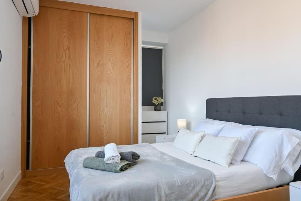 For You Rentals Apartamento Temporal Centrico De Dos Dormitorios Sil2 Madrid Exterior foto
